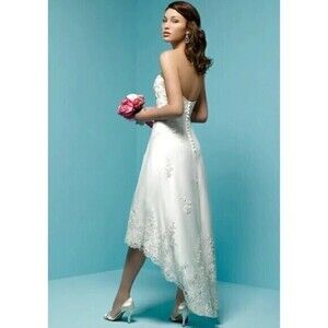 Alfred Angelo 1142 Hi Low White Wedding dress size 16 Runs as M